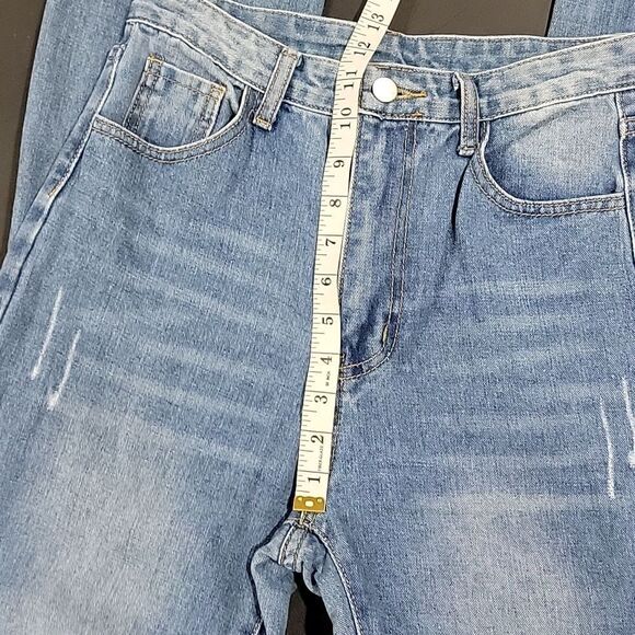 🖤5/$20🖤 SHEIN.. highwaisted, distressed jeans.. - Picture 12 of 15